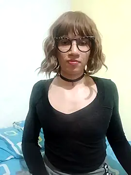 Anna Luisa online show from 10.28.25