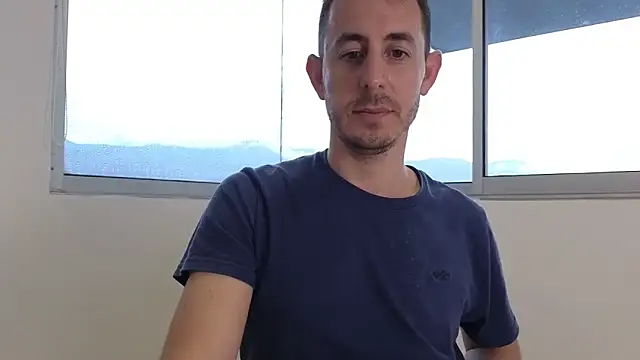 Snapshot of fun_kooples chatting on 10.16.25 fun kooples online show from 10.16.25