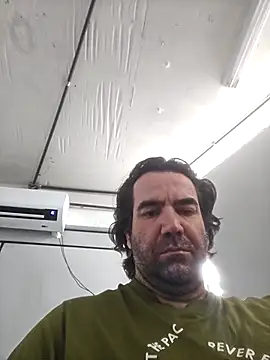 Snapshot of MysterBearMG chatting on 05.19.26 MysterBearMG online show from 05.19.26