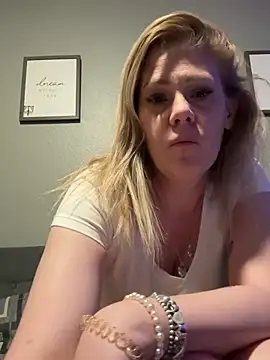 Lexi Shocker online show from 02.26.25