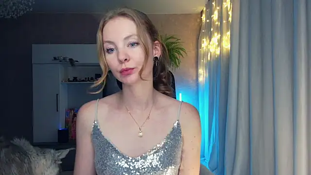 Snapshot of Cuddle_Cat chatting on 12.21.24 Cuddle Cat online show from 12.21.24