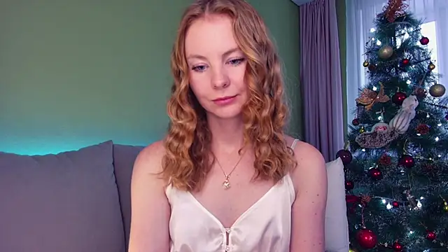 Snapshot of Cuddle_Cat chatting on 12.28.24 Cuddle Cat online show from 12.28.24