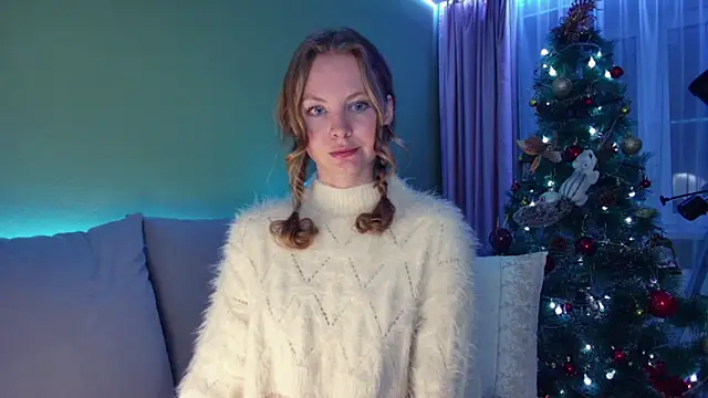 Snapshot of Cuddle_Cat chatting on 01.08.25 Cuddle Cat online show from 01.08.25