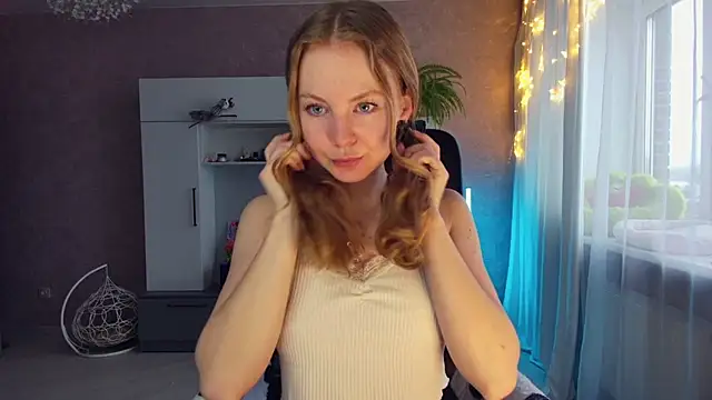 Snapshot of Cuddle_Cat chatting on 03.02.25 Cuddle Cat online show from 03.02.25