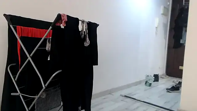 sweeti Em online show from 11.09.25