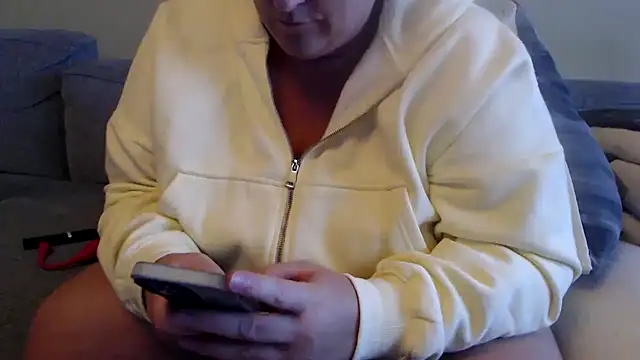 Snapshot of sweeti_Em chatting on 07.02.26 sweeti Em online show from 07.02.26