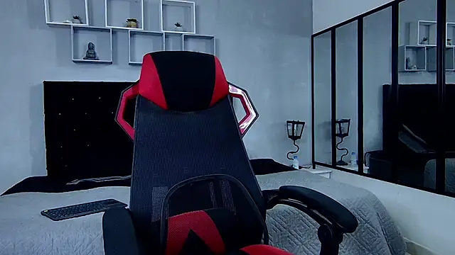 tyler hank01 online show from 03.13.25