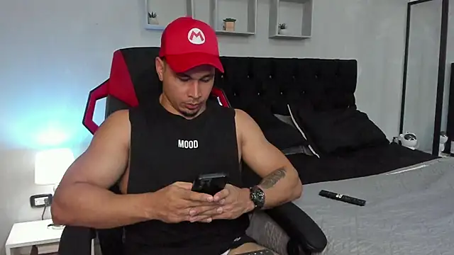 tyler hank01 online show from 11.02.25