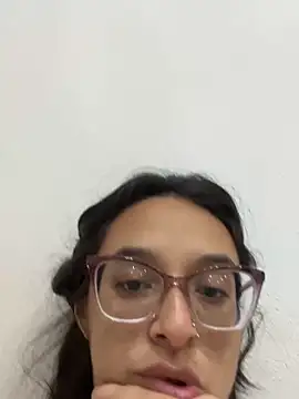 Snapshot of Ninnfa chatting on 01.02.25 Ninnfa online show from 01.02.25