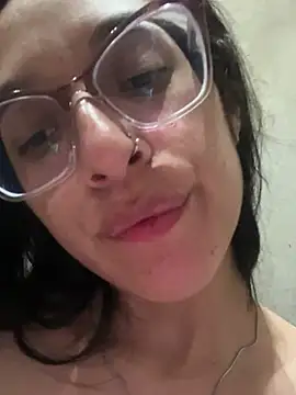 Snapshot of Ninnfa chatting on 01.11.25 Ninnfa online show from 01.11.25