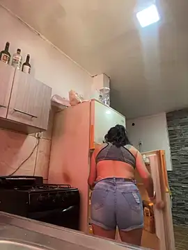 Snapshot of Ninnfa chatting on 01.13.25 Ninnfa online show from 01.13.25