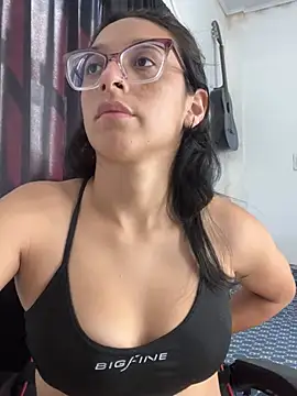 Snapshot of Ninnfa chatting on 02.07.25 Ninnfa online show from 02.07.25