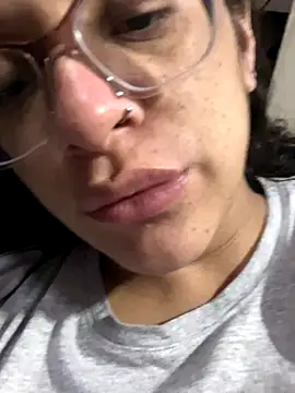 Snapshot of Ninnfa chatting on 11.09.25 Ninnfa online show from 11.09.25