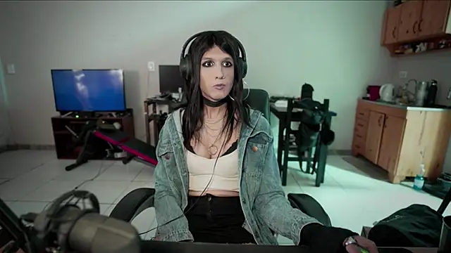 Snapshot of brenda_nataliaok chatting on 01.28.25 brenda nataliaok online show from 01.28.25