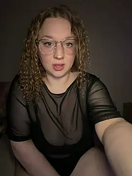 EmmieRae online show from 03.17.26