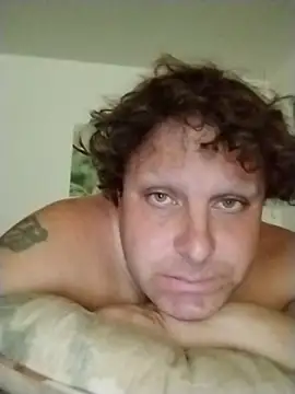 Snapshot of JGRisk chatting on 10.20.25 JGRisk online show from 10.20.25