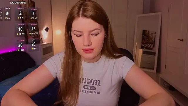 Snapshot of alwaysfrida chatting on 02.22.26 alwaysfrida online show from 02.22.26