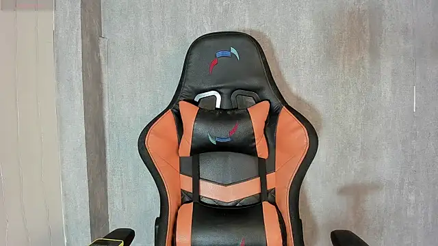 Snapshot of Valentinne_z chatting on 09.09.25 Valentinne z online show from 09.09.25