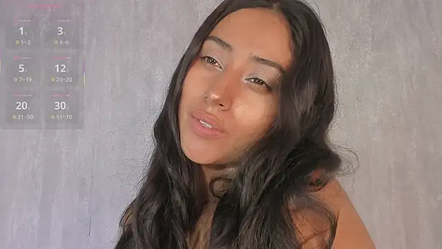 Snapshot of Valentinne_z chatting on 09.14.25 Valentinne z online show from 09.14.25