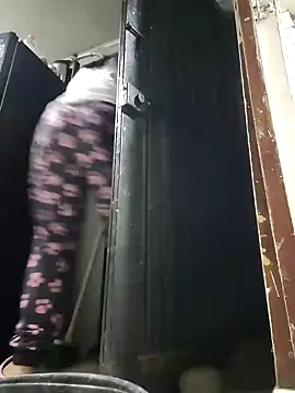 Hannah-grace online show from 12.27.24