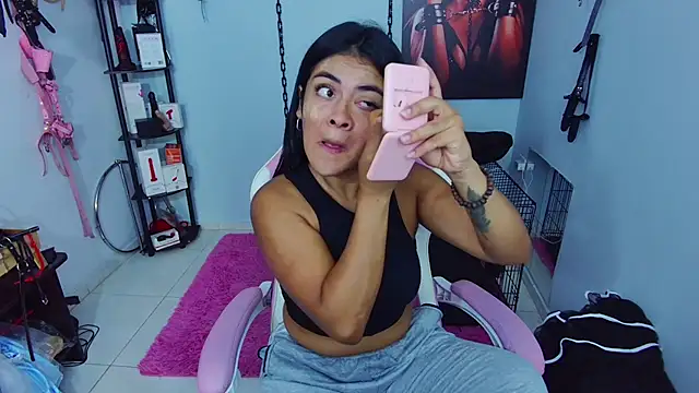 Hannah-grace online show from 10.06.25