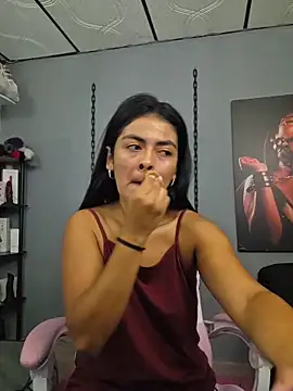 Hannah-grace online show from 02.03.26