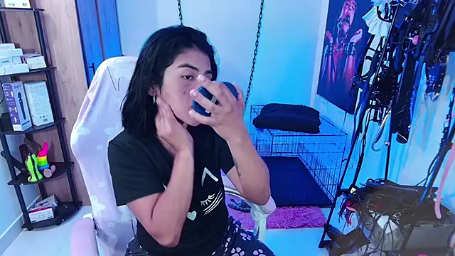 Hannah-grace online show from 08.03.26