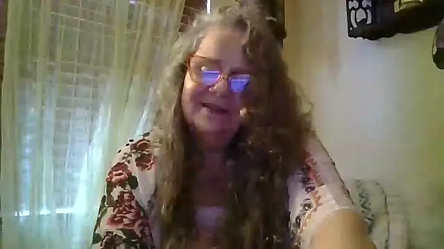 Snapshot of DestineeLoverGirl chatting on 03.23.26 DestineeLoverGirl online show from 03.23.26