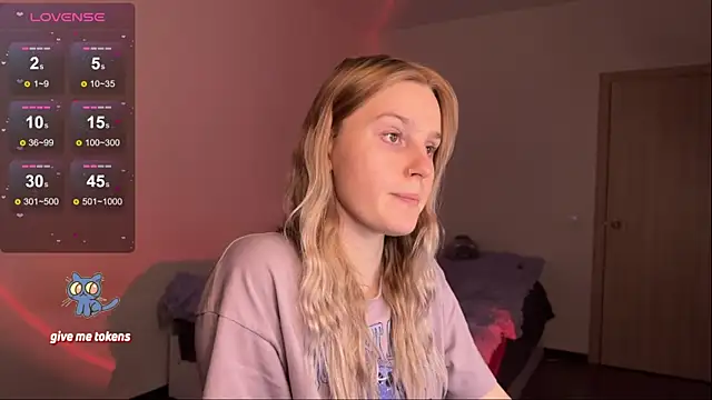 Chanel Gill online show from 03.23.25