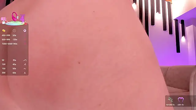 Snapshot of JennaOlsonX chatting on 09.18.25 JennaOlsonX online show from 09.18.25