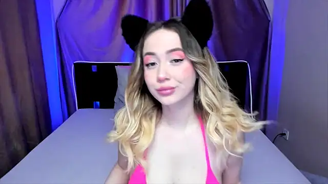 AriaSugar online show from 02.15.25