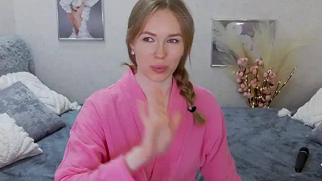 Veronika Mitchel online show from 02.20.25