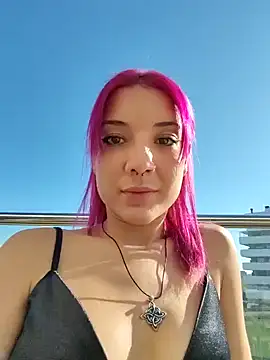 KarlaLuar  online show from 12.21.24