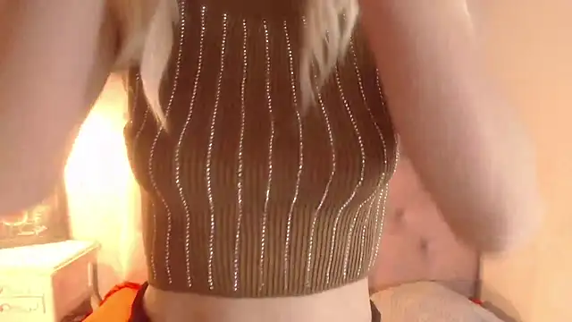 Snapshot of IvyBlueFabray chatting on 12.14.24 IvyBlueFabray online show from 12.14.24