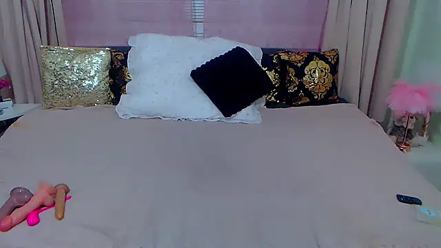 BustyVicky online show from 12.18.24