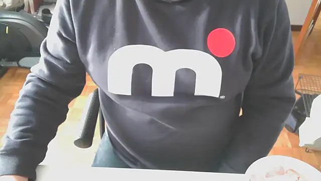 Snapshot of mikeyhotbear chatting on 02.26.25 mikeyhotbear online show from 02.26.25