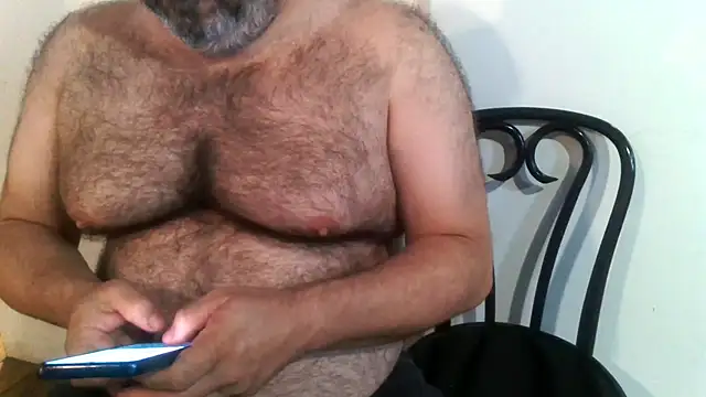 Snapshot of mikeyhotbear chatting on 07.31.26 mikeyhotbear online show from 07.31.26
