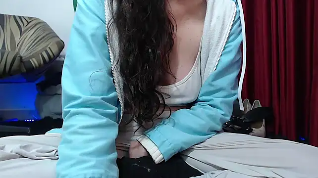 Snapshot of LaraFantasy chatting on 09.20.25 LaraFantasy online show from 09.20.25