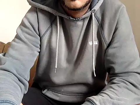 SMOKERBEASTBR online show from 02.23.26