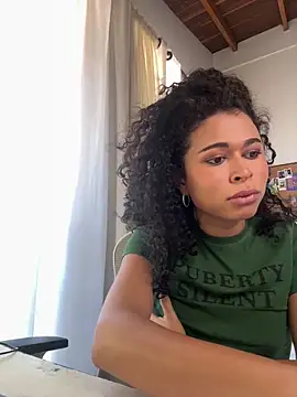 GabriSaenz online show from 11.18.25