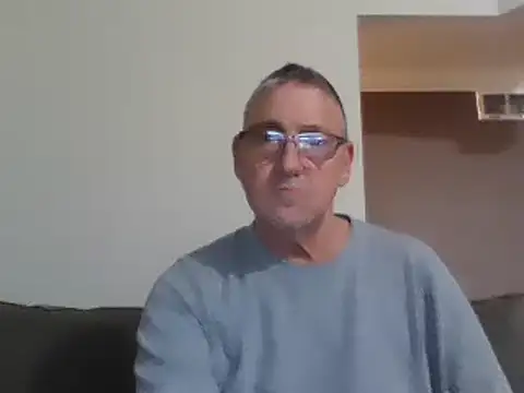 Snapshot of takeitall101 chatting on 12.03.24 takeitall101 online show from 12.03.24