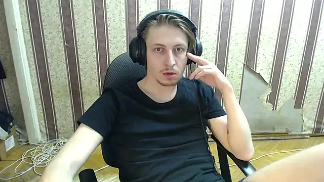 darienlarge online show from 10.10.25