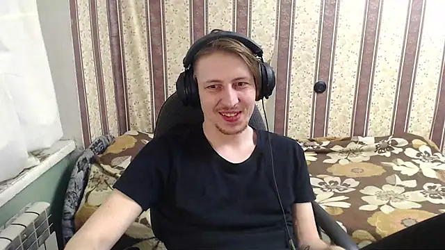 darienlarge online show from 10.11.25