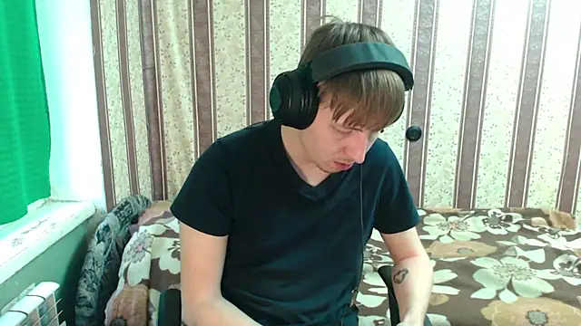 darienlarge online show from 10.27.25