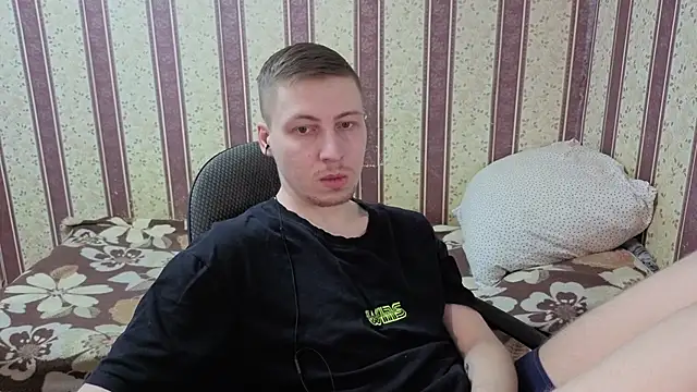 Snapshot of darienlarge chatting on 01.07.26 darienlarge online show from 01.07.26