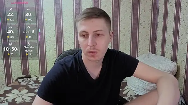 Snapshot of darienlarge chatting on 01.09.26 darienlarge online show from 01.09.26