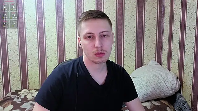 Snapshot of darienlarge chatting on 01.15.26 darienlarge online show from 01.15.26