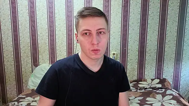 Snapshot of darienlarge chatting on 01.17.26 darienlarge online show from 01.17.26