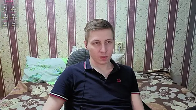 Snapshot of darienlarge chatting on 02.07.26 darienlarge online show from 02.07.26