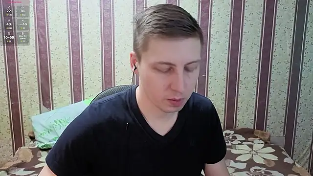 Snapshot of darienlarge chatting on 02.07.26 darienlarge online show from 02.07.26